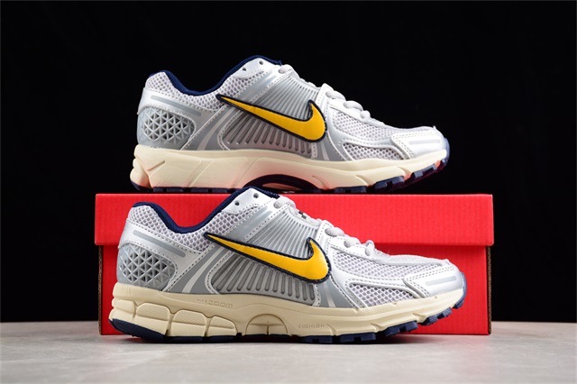 women air ZOOM VOMERO V5 shoes 2023-12-18-015